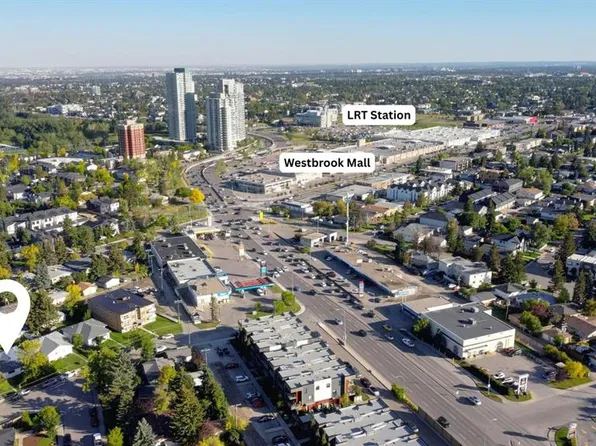 624 W 38th St SW, Calgary, AB T3C 1T2