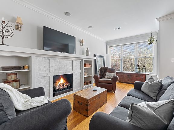3rd image of 2707 N Mildred Ave APT 2D