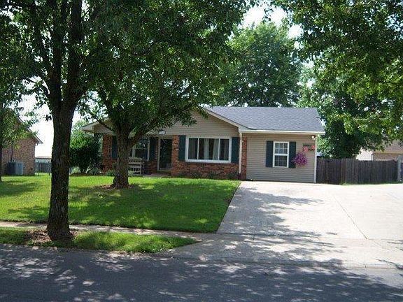 2nd image of 172 Oakmont Dr