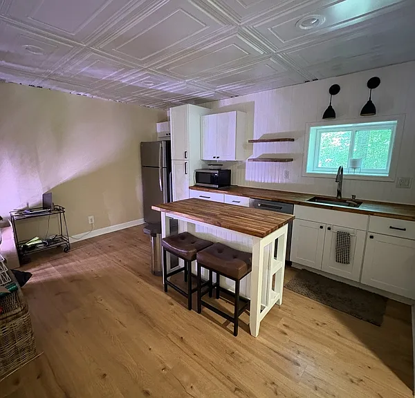 321 N Valley View Dr — Photo 23