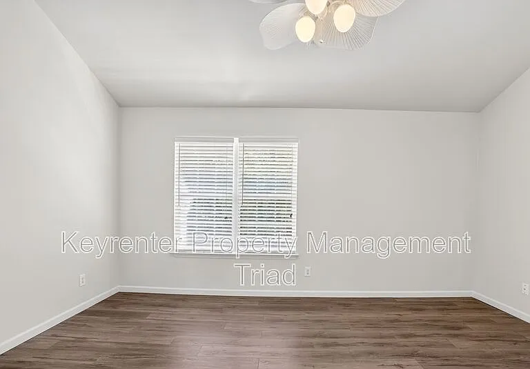 805 Creek Crossing Trl — Photo 9