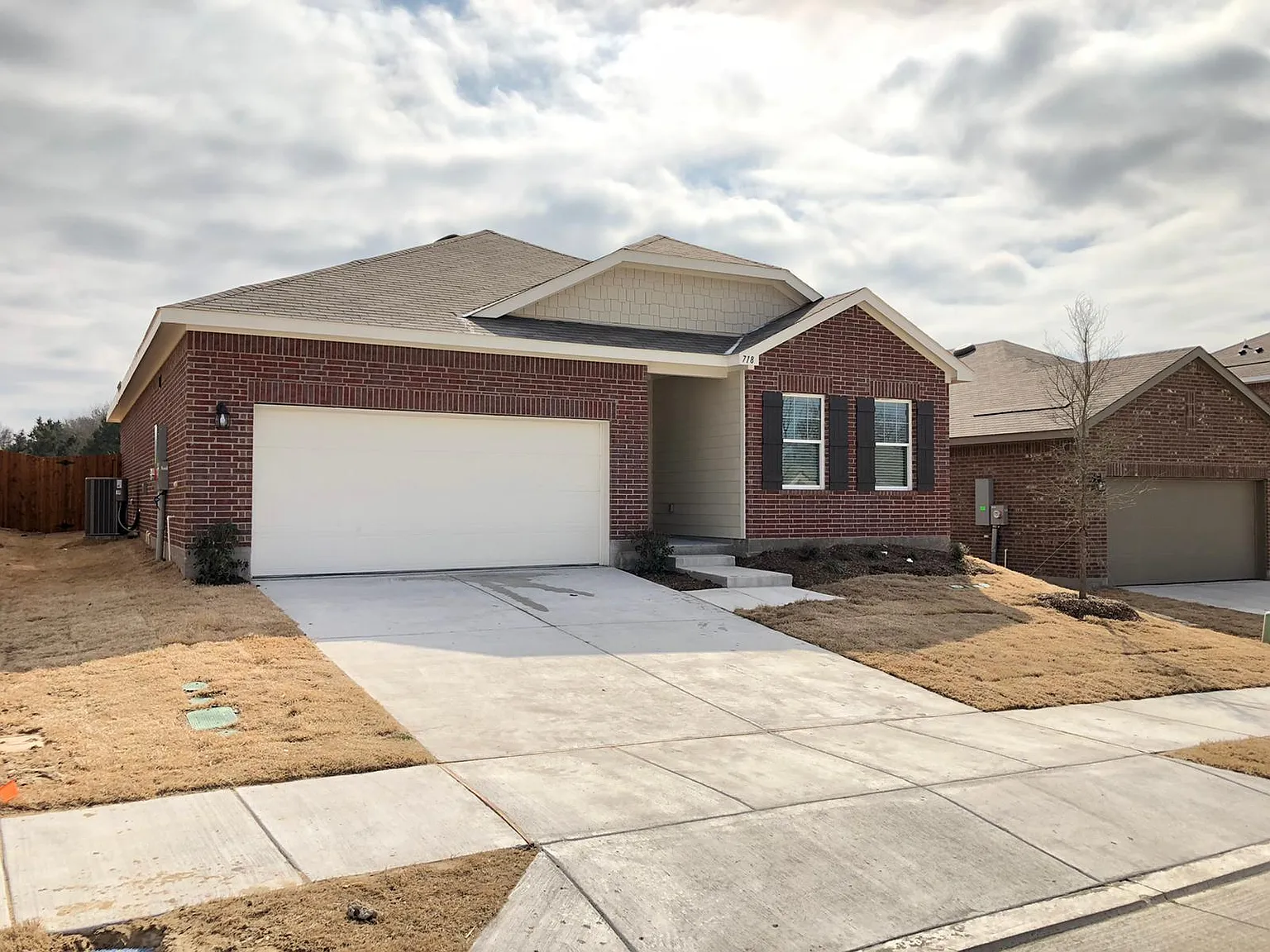 3 bed, 1636 sqft, $1,950 — Photo 2