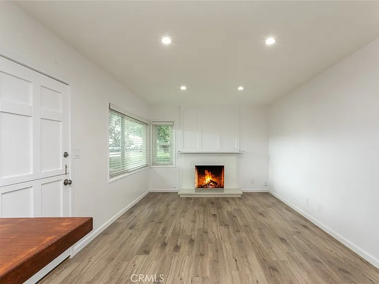 1700 Clay St #A — Photo 3