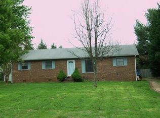 1375 33rd St SE, Conover, NC 28613