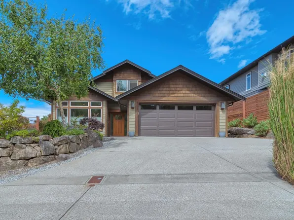 5631 Page Rd, Sechelt, BC V7Z 0N7