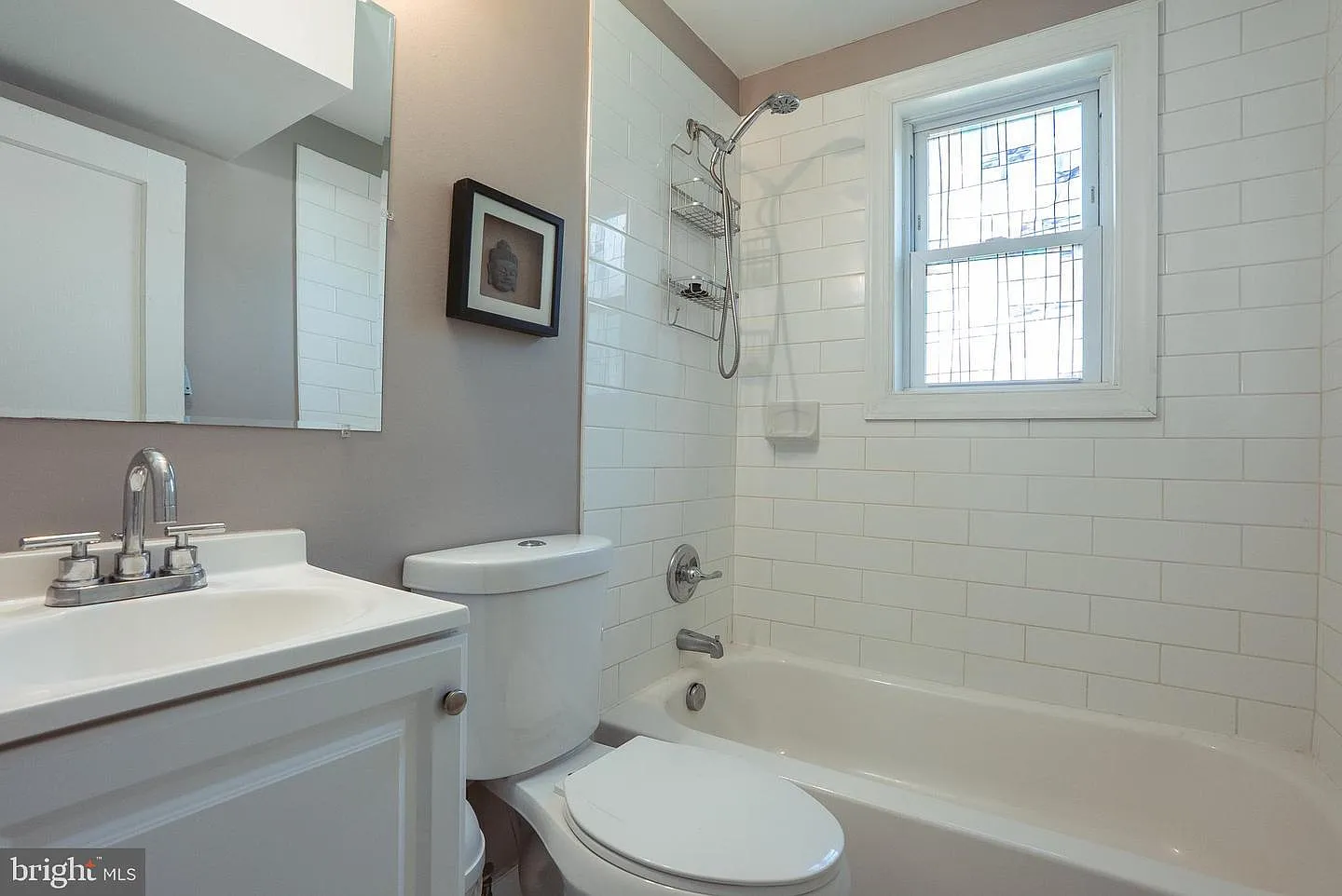 3 bed, 1271 sqft, $2,100 — Photo 1