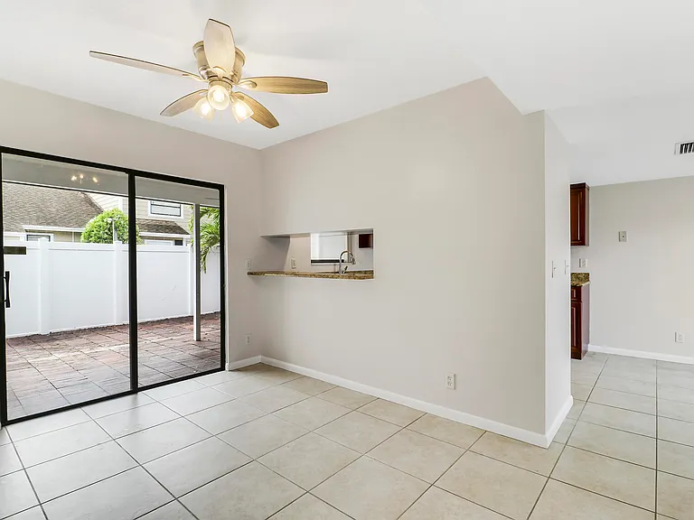 202 Lakewood Dr #11B — Photo 5