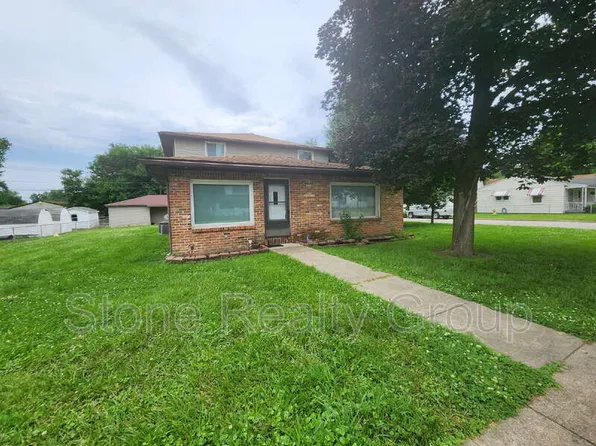 2724 Maple Ave #A, Terre Haute, IN 47804