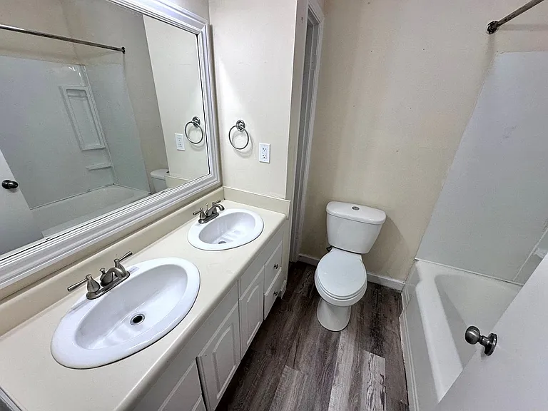 7 Johns Dr NE — Photo 9
