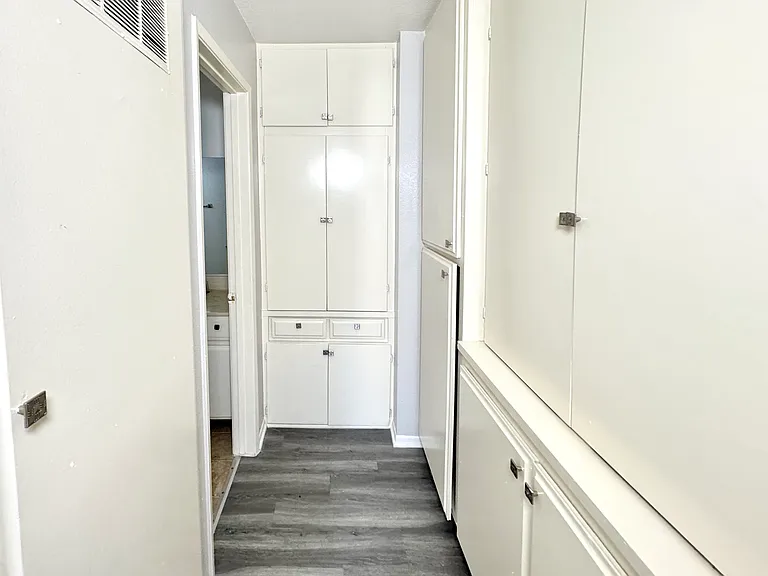 12617 Kornblum Ave — Photo 12