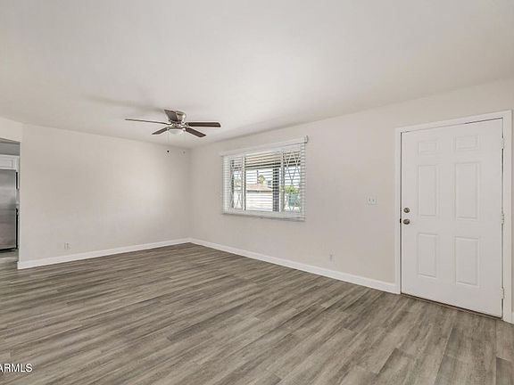 3rd image of 605 N Saguaro Ln