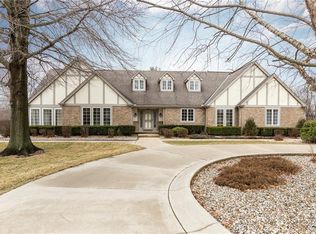 2314 University Dr, Charleston, IL