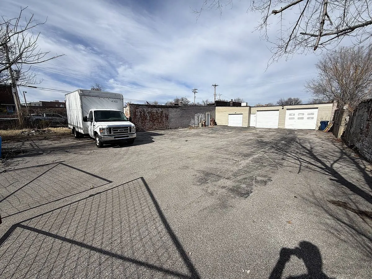 2019 Cushing Street - 1 — Photo 1