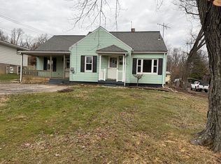 245 Maplewood Dr, Cadiz, OH 43907