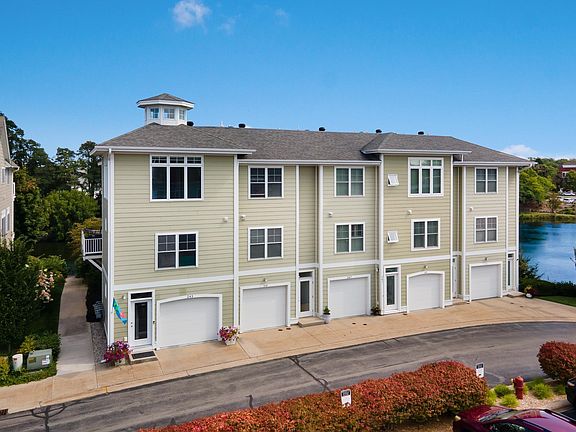 3rd image of 243 Midtown Dr #40