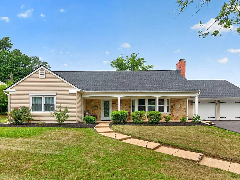 12420 Seabury Ln — Photo 41