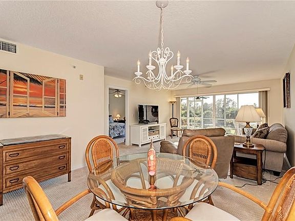 2nd image of 206 Silver Lake Dr Unit 104