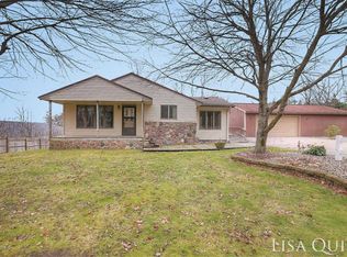 6672 Ramsdell Dr NE, Rockford, MI 49341