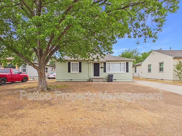 4308 S Jackson St — Photo 3