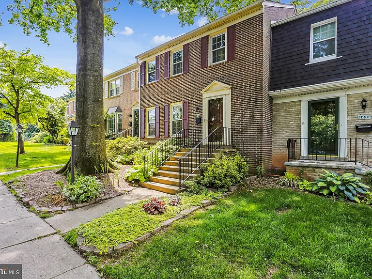 1804 Golf View Ct — Photo 22