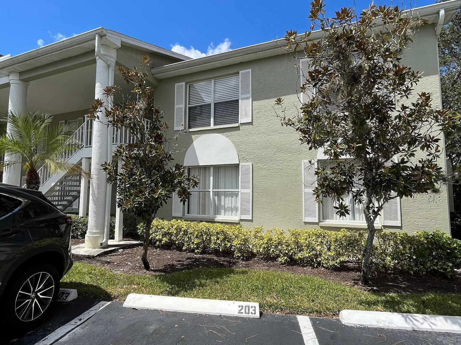 251 Quail Forest Blvd APT 201, Naples, FL 34105 | Zillow