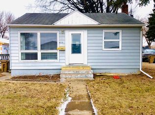 405 8th Ave SW, Minot, ND 58701