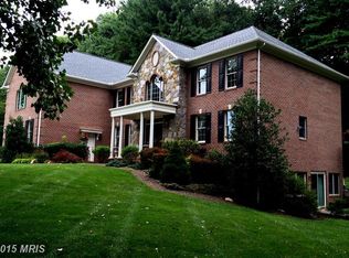 13704 Springdale Dr, Clarksville, MD 21029