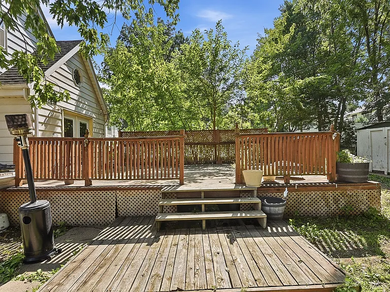 5227 Rees St — Photo 33