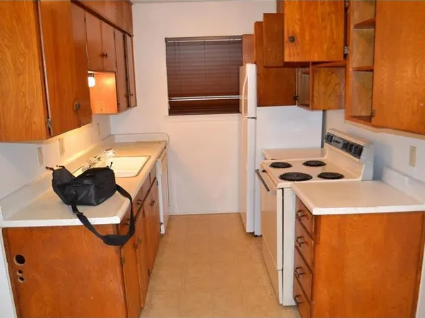 1107 N Locust St.