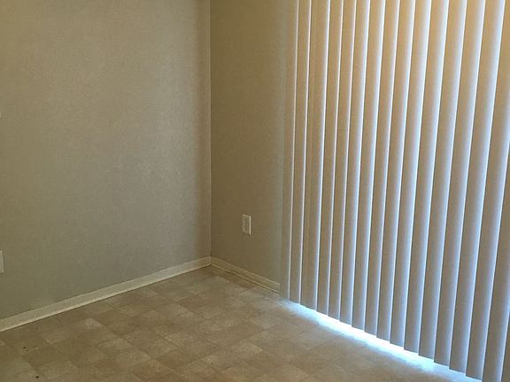 5th image of 16683 N Pamelas Ct APT 104