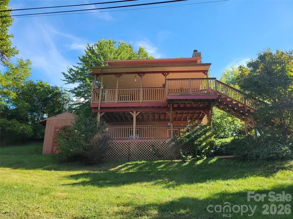 507 Utah Mountain Rd, Waynesville, NC 28785