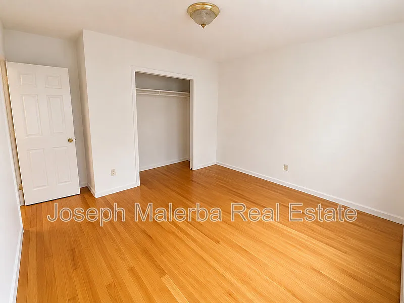 2 bed, 1.0 bath, $1,650 — Photo 4