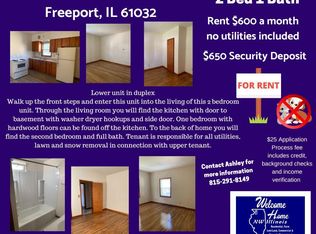 19 W Linden St, Freeport, IL 61032