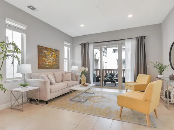 1527 Hidden Creek Ln, Milpitas, CA 95035