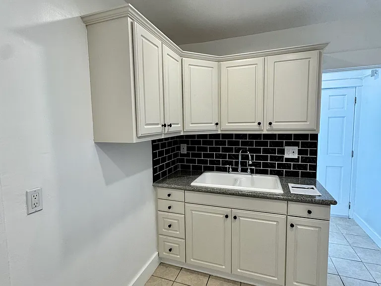 36 N Bushnell Ave #A — Photo 9