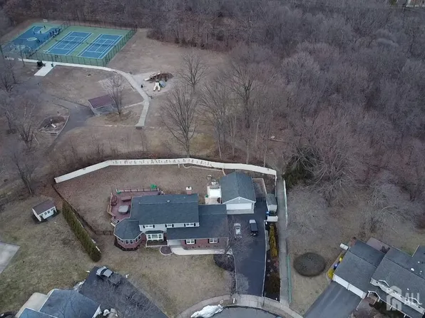 20 Wedgewood Ct, East Brunswick, NJ 08816