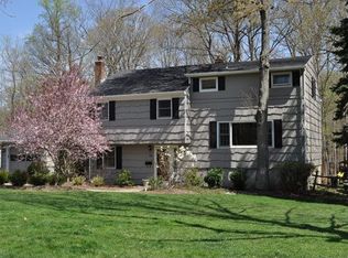 56 Ambar Pl, Bernardsville, NJ 07924