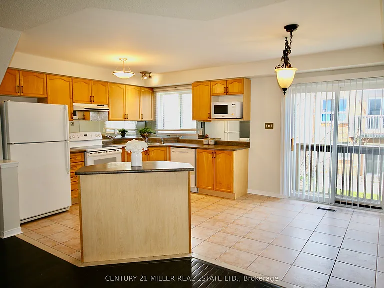 5530 Glen Erin Dr #140 — Photo 10