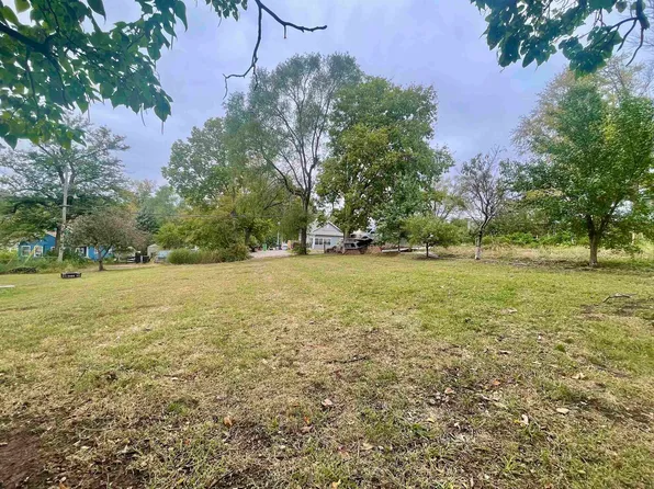 6110 S 18th St, Omaha, NE 68107