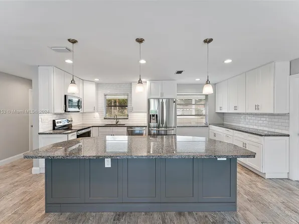 538 N Dover Rd, Tequesta, FL 33469