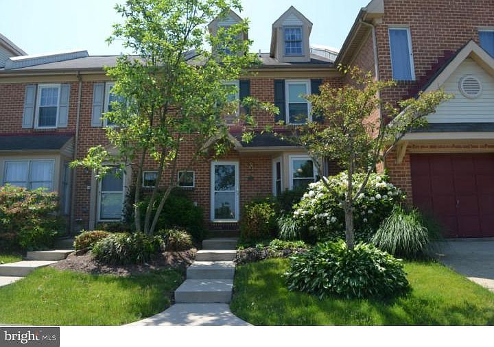1st image of 421 Cedartop Ct