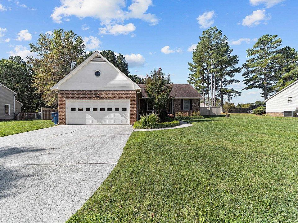 1st image of 634 Rockwood Dr