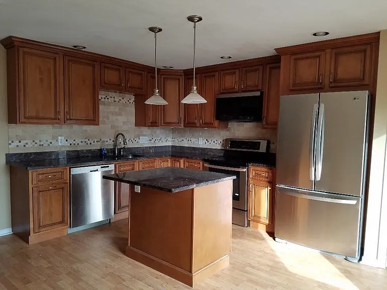 20 Oak St #5A — Photo 6