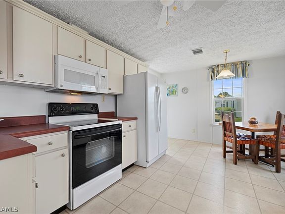 4th image of 1000 Kings Hwy Unit 270