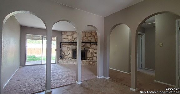 5th image of 3401 Cliffside Dr