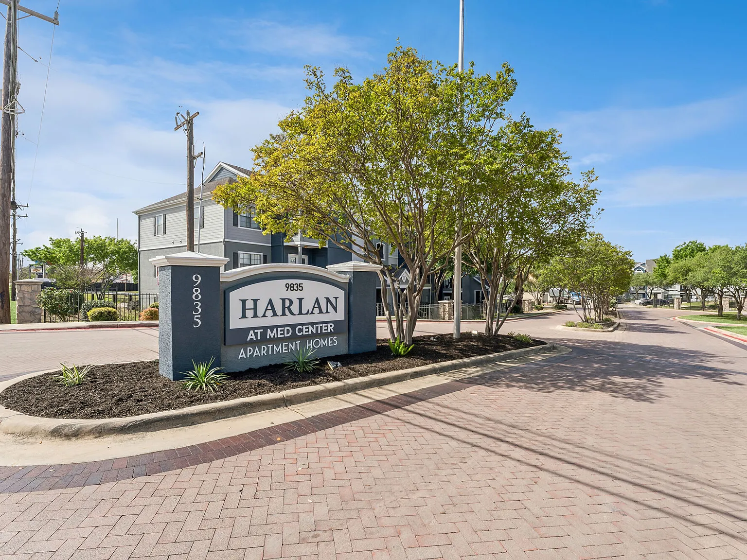 Harlan at Med Center — Photo 4