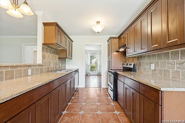 715 E Sunshine Dr — Photo 12