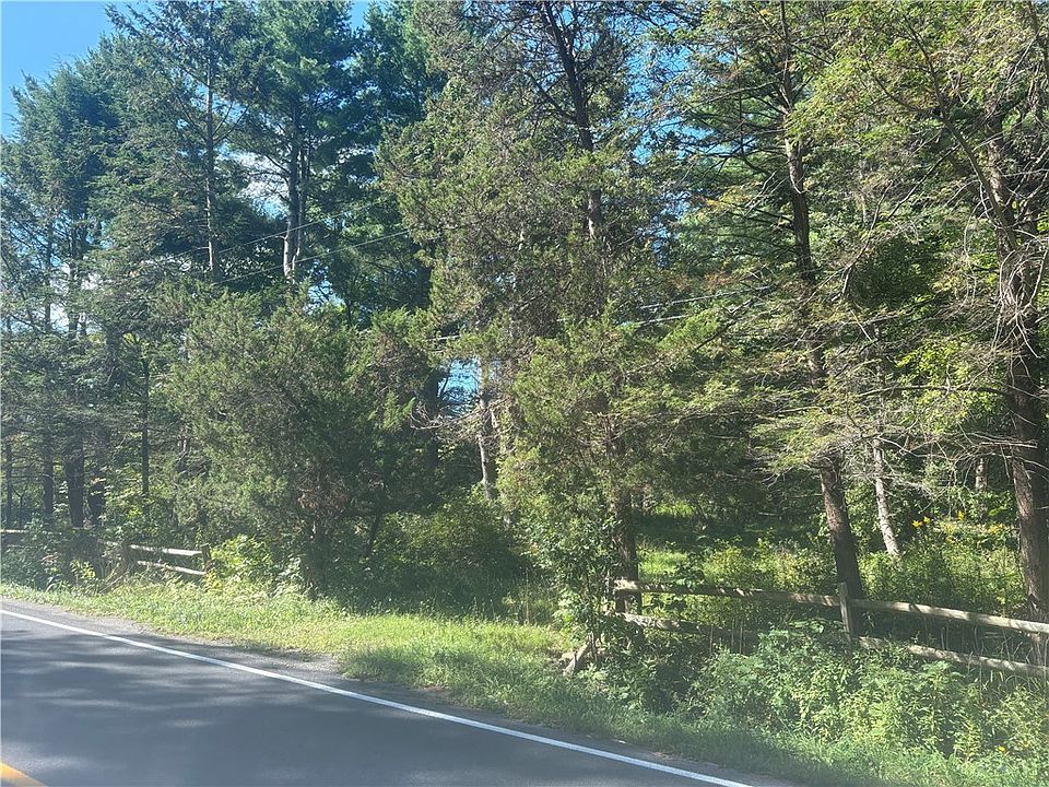 1st image of 520 Sheldon Rd