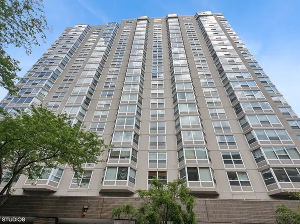720 W Gordon Ter APT 18R, Chicago, IL 60613