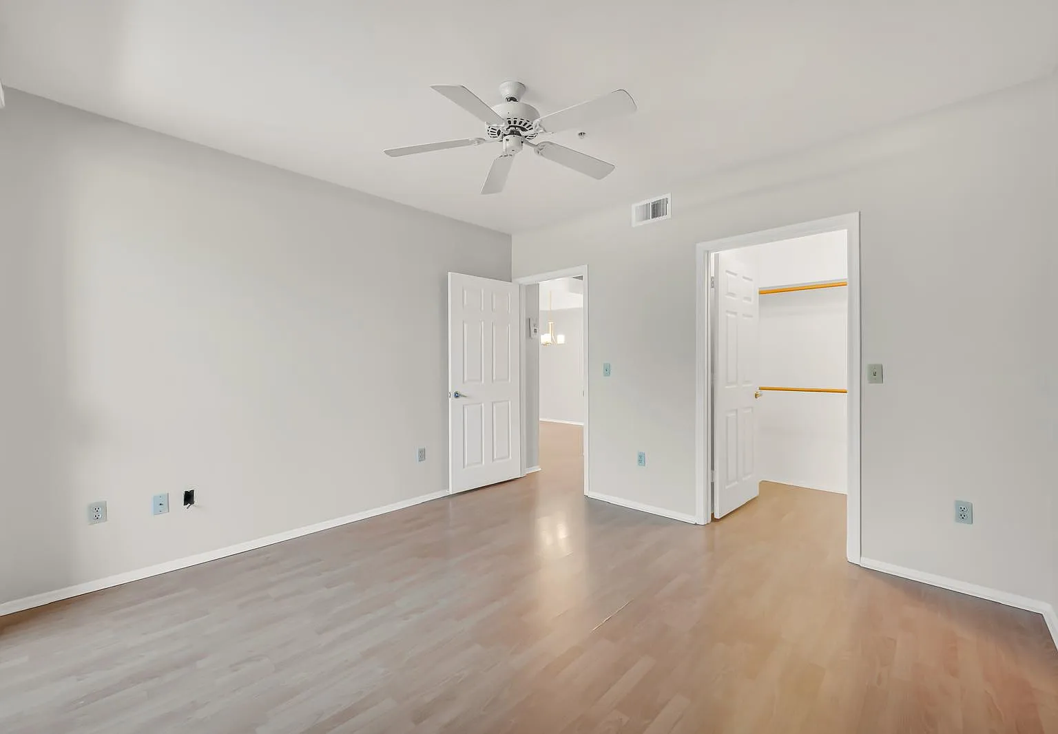 1 bed, 720 sqft, $1,400 — Photo 2